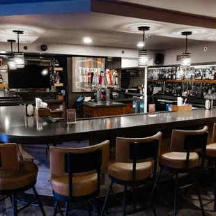 sushi and sashimi, interior