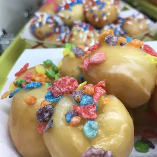 Fancy donuts holes