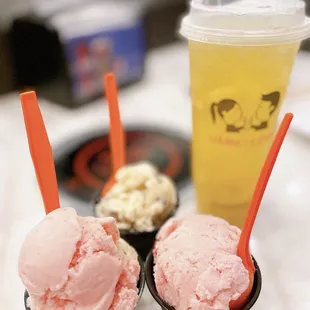 Ice creams  The lemon line tea was not good as before.