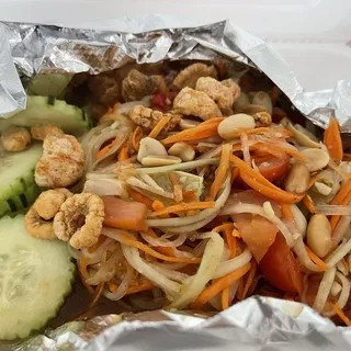 24. Som Tum (Papaya salad)