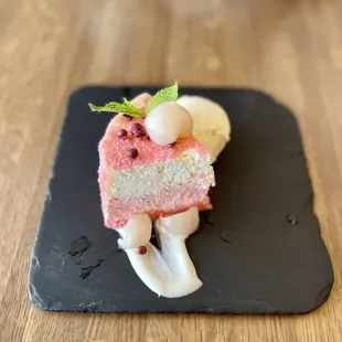 ig: @vaniabeann fromage Lychee Cheesecake (New)