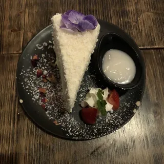 WHOLE CREPE CAKE - YOUNG COCONUT PANDAN