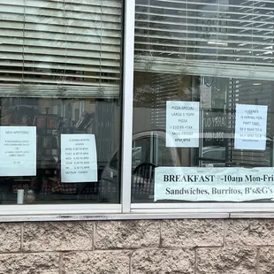 breakfast menus in window