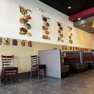 the interior of a fast food restaurant
