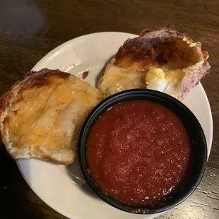 1st time trying cheese muffin.  Crunchy on the outside, soft hot and cheesy inside.   Side with Marinara sauce.   Yummy.   Glad I got it.