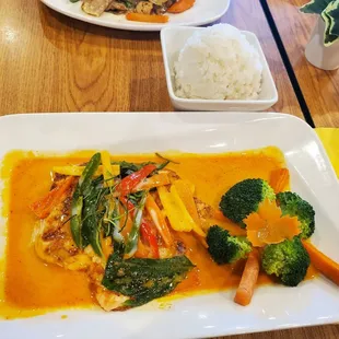 Salmon panang