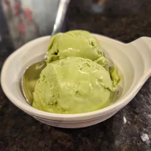 Green tea ice cream (yummy)
