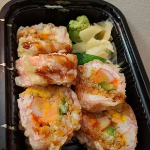 Sushi, fried roll