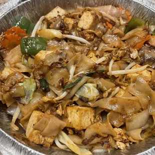 Pad Kee Mao (Drunken Noodles) - tofu