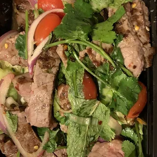 Catering Spicy Beef Salad