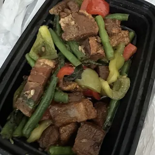 Crispy Pork Basil (Kaprow)