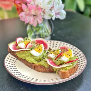 Smashed Avocado Toast-hass organic Avo, 7-minute boiled egg, everything bagel seasoning ubuntu home grown leek, radishes