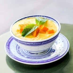 Mango milk custard IG: michellelieats