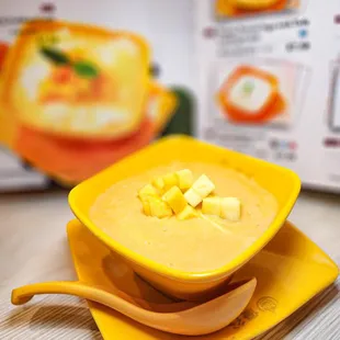 Mango with Tofu Pudding