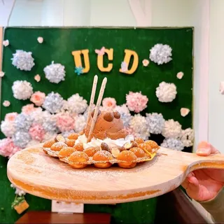 J02. Maltesers Chocolate Egg-Puff with Ice Cream