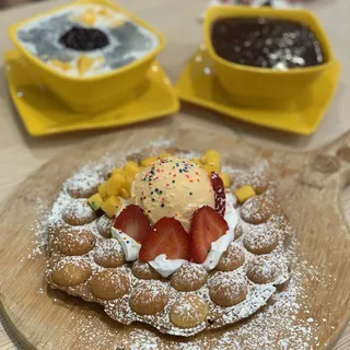 F12. Red Bean Soup with Tofu Pudding