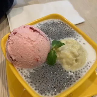 E03. Durian Chai with Ice Cream Coconut Sauce