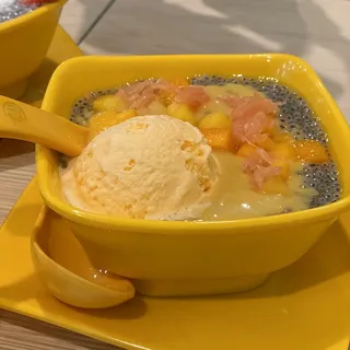 E07. Mango Pomelo Chia with Ice Cream