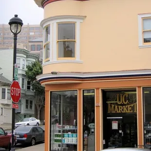 a car parked in front of a building