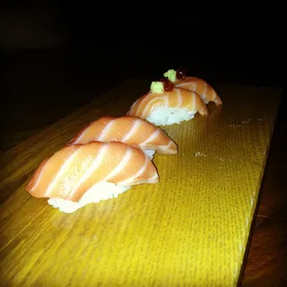 sake toro nigiri