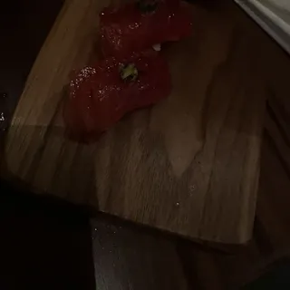 maguro nigiri