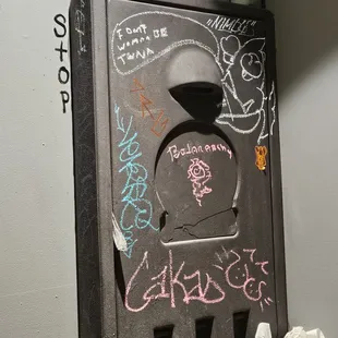 4/6/2024 - Hopping into Uchu for an early dinner between activities. Their bathroom had messages!