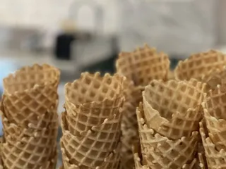 Petersen's Ice Cream & Cafe