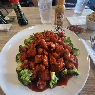 huge General Tso&apos;s chicken with two extra hot sauces