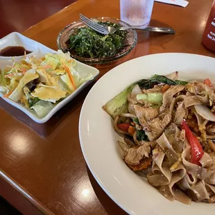 Drunken Noodles Lunch Special + Seaweed Salad