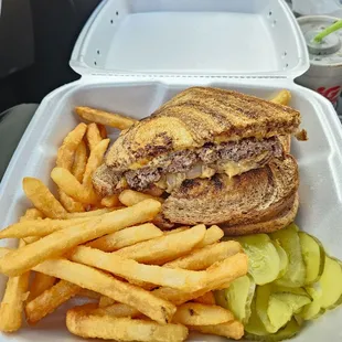 Patty melt is a #yum #ReviewsByRL