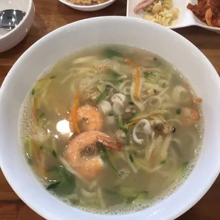 Seafood Kalguksu