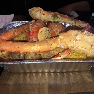 This restaurant was clean, COVID safe and food was so great. This is the BEST seafood place in Indy!