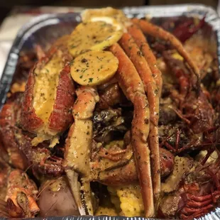 Get the Ugly Sauce- it is super FUEGO  (medium spicy) Eat til you sweat!!