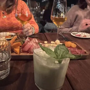 Gullywarsher and Orange wine