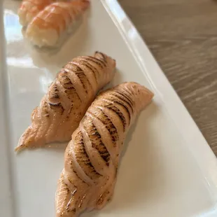 Seared salmon nigiri