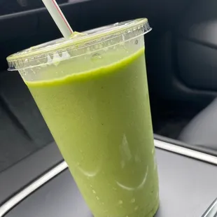 Smooth Avocado Smoothie! Tastes kinda like keylime pie yum