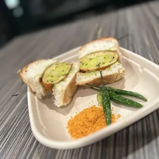 Vada pav