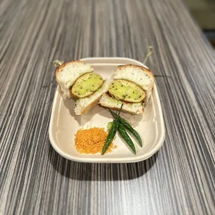Vada pav