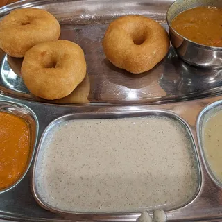 MEDHU VADA