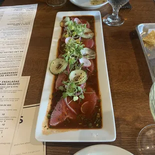 Tuna aguachiles