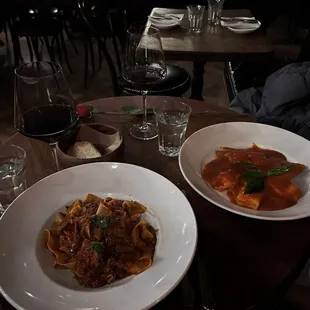 Pappardelle Fresche con Brasato di Coda alla Vaccinara Ravioli ai Formaggi Freschi con Fonduta di Pomodori