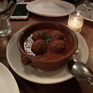 Polpette di Vitello Brasate al Pomodoro