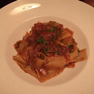 Pappardelle Fresche con Brasato di Coda alla Vaccinara