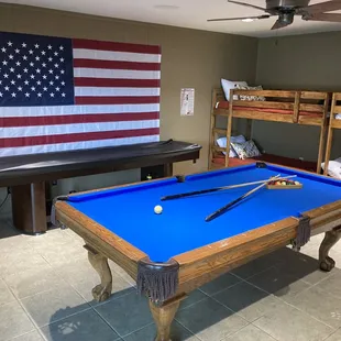 Newly recovered table with new bumpers...fantastic job!!!