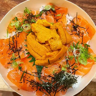 Salmon Uni Don