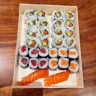 2 Pieces Sake Nigiri