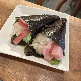 Hamachi Handroll