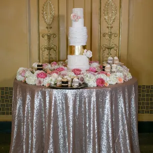 We have sequin tablecloths in a variety of colors and sizes
Photo by Jana Marie Photography