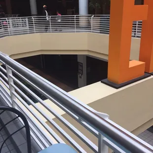 Usually not crowded  and has 25 minute games