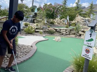 Mountain Run Mini Golf